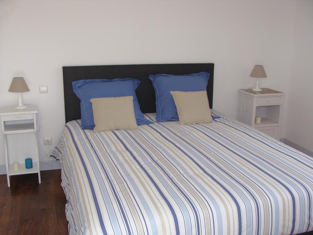 Bed and Breakfast Le Vieux Castel Goustranville Экстерьер фото